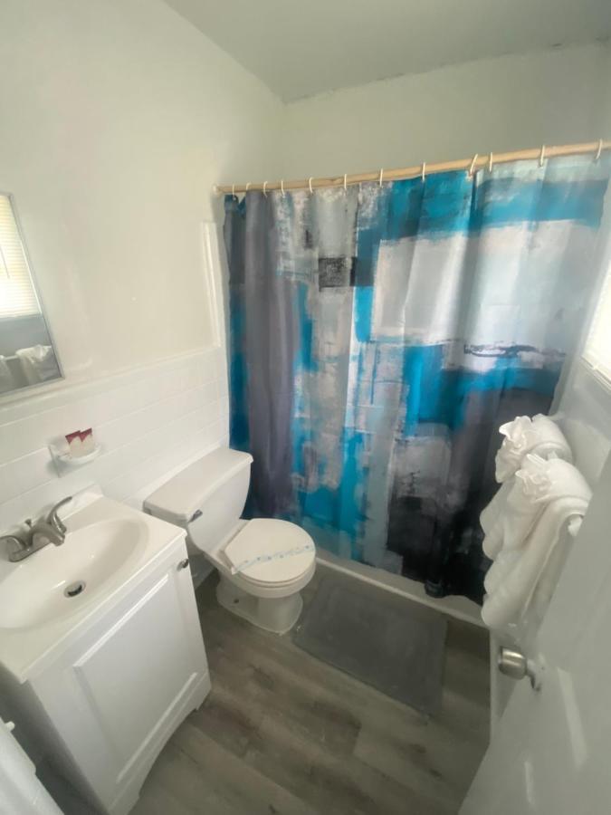 Uptown Inn & Suites セント・ピーターズバーグ エクステリア 写真